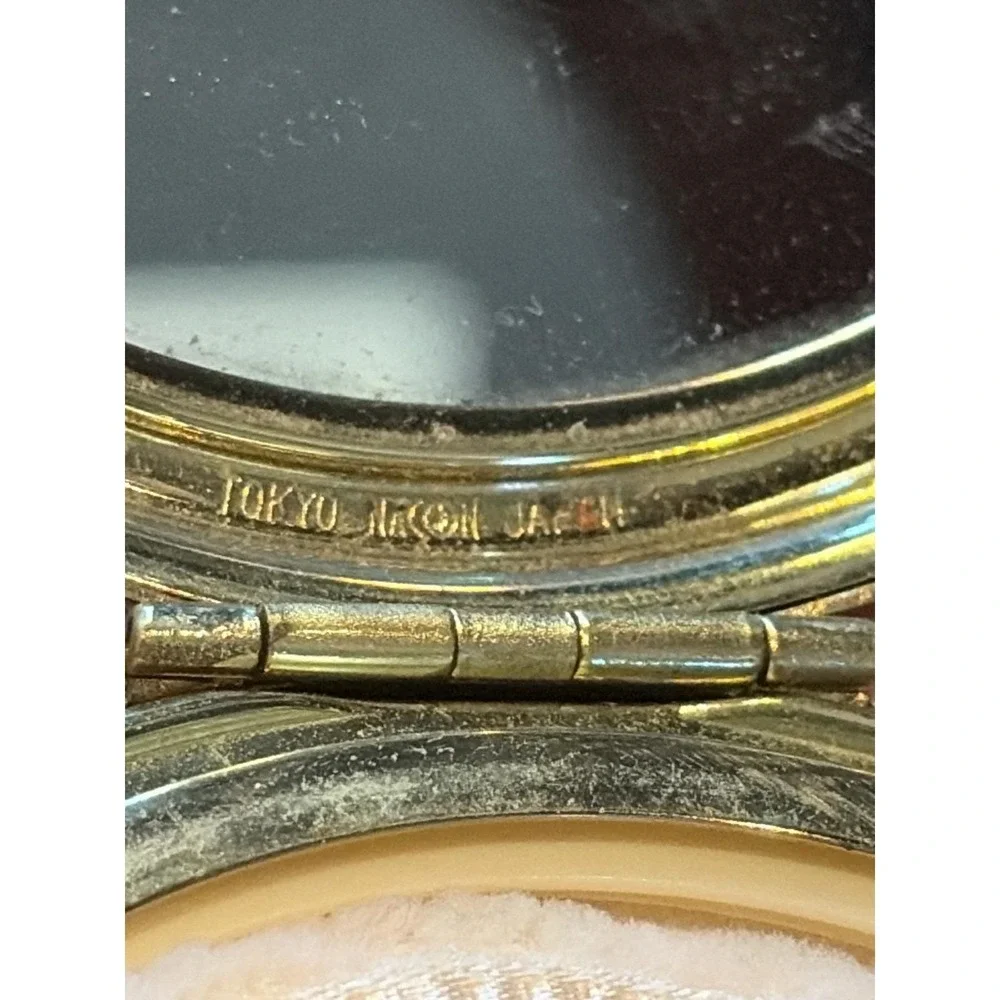 NACON Tokyo Japan Powder Compact Floral Wheelbarrow Gold Tone Mirror w Puff VTG